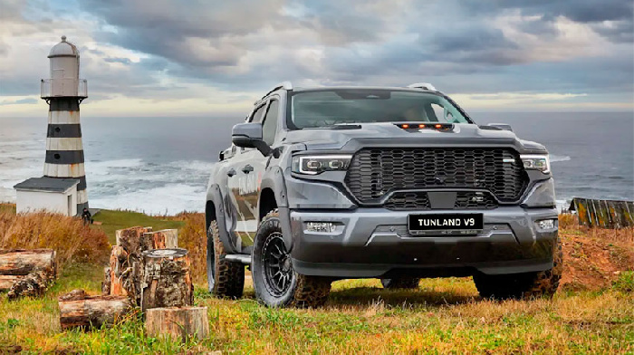 На российском рынке начались продажи пикапа Foton Tunland V9 с бензиновым двигателем