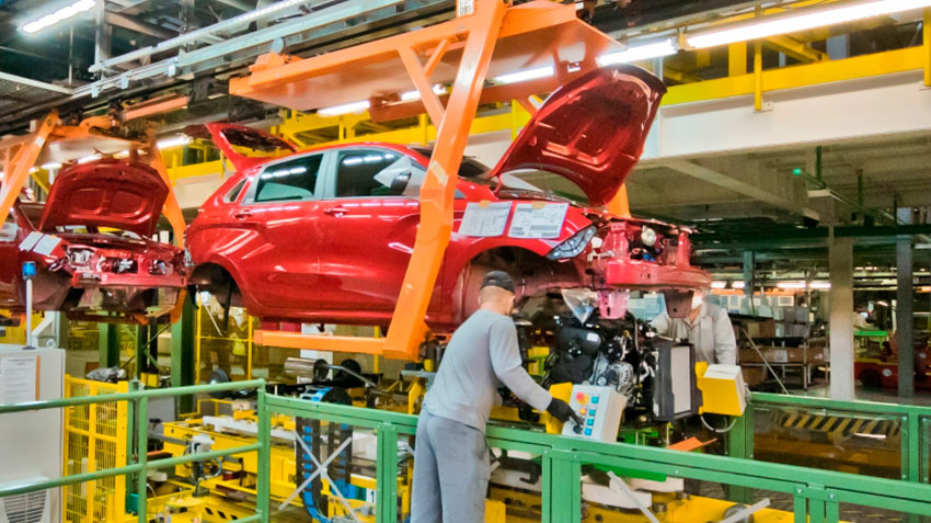 Производство легковых автомобилей за январь-май не достигло уровня 2019 года