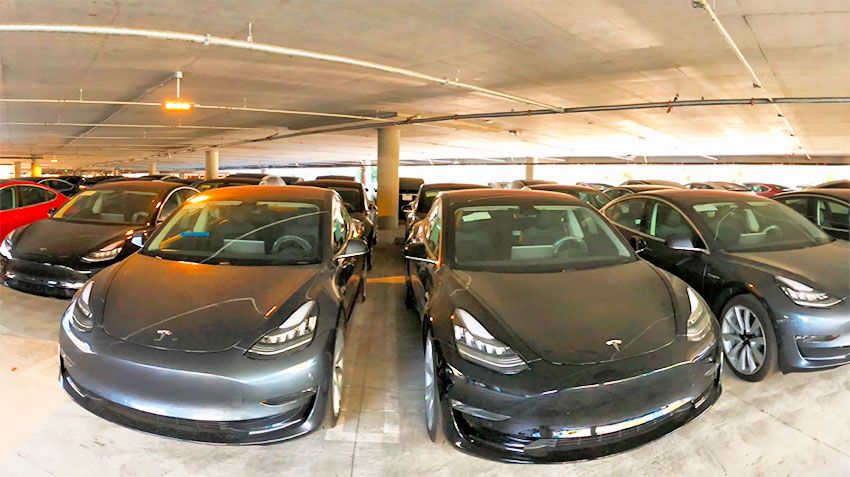 Бренд Tesla на пути к монополии на рынке электромобилей в США