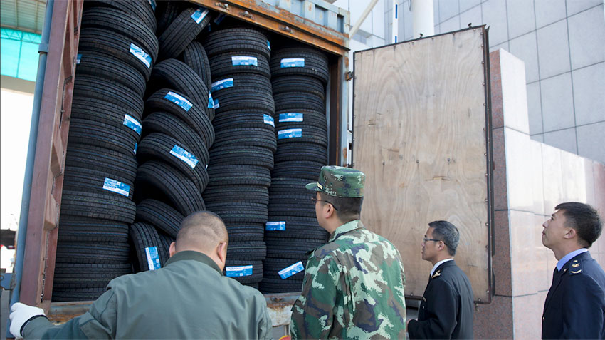 Роскачество обнаружило опасные канцерогены в автомобильных шинах китайского производства