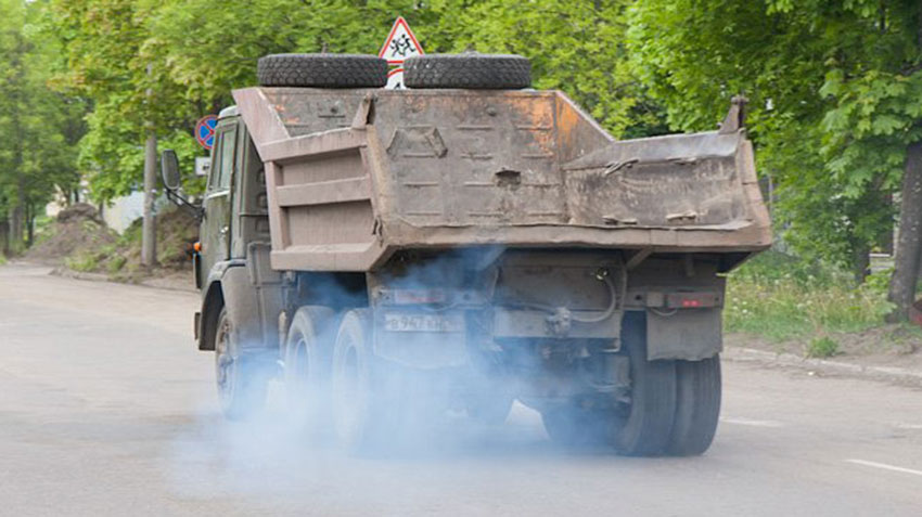 Москва хочет штрафовать экологически грязные грузовики круглосуточно 