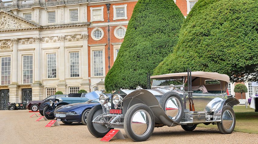 Конкурс элегантности классических автомобилей был признан «Автомобильным зрелищем года» в Великобритании