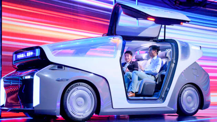 Китайский поисковик Baidu показал робокар-такси 5-го уровня автономности