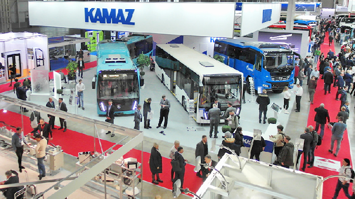 КАМАЗ показал на выставке BW Expo 2022 новую «гармошку» и «вахтовку»