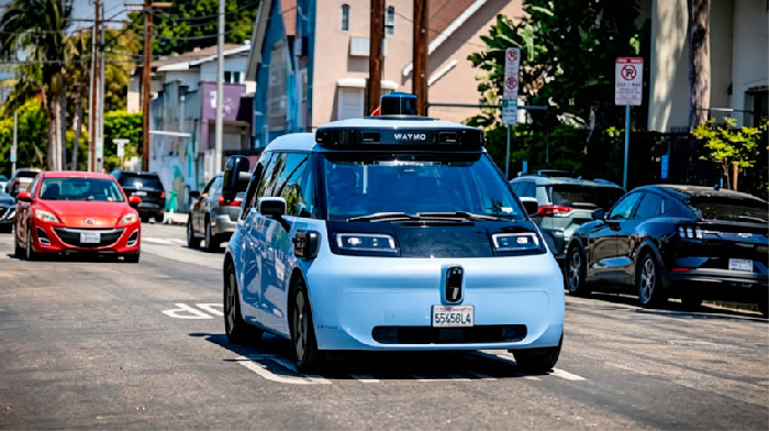 Waymo расширила деятельность роботакси до 14 городов США