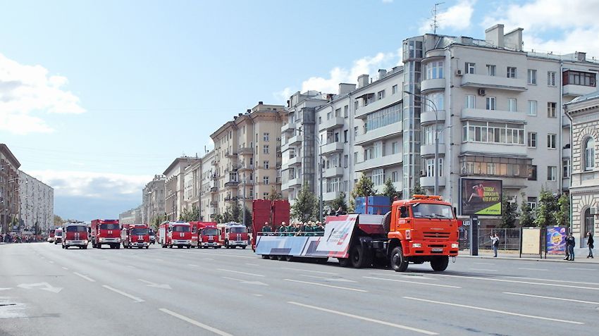 Московский парад коммунальной спецавтотехники в 2019 году побил собственный рекорд