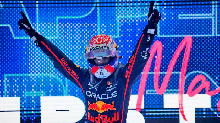 Макс Ферстаппен победой на Гран-При Каиара сохранил шанс на пятый чемпионский титул