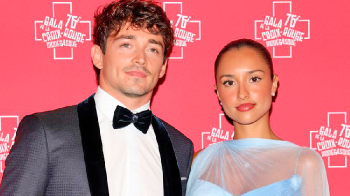 Шарль Леклер сделал предложение своей подруге Александре Сен-Млё