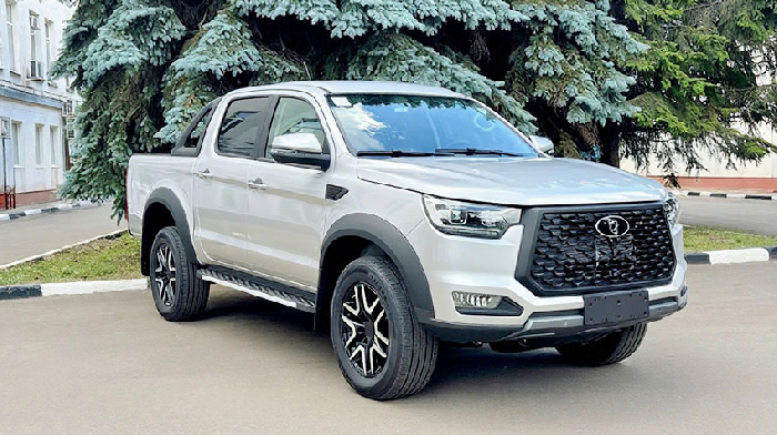 Пикап Sollers ST8 (СТ8) по просьбам клиентов получил бензиновый мотор в паре с «автоматом»