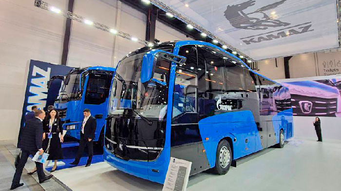 На Питерском газовом форуме дебютировал новый туристический автобус КАМАЗ-52229 поколения А5
