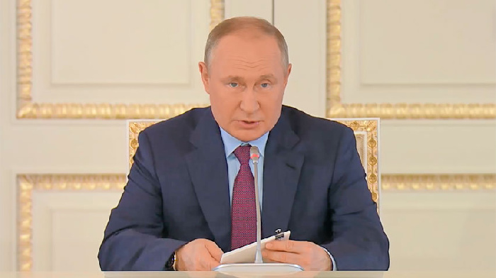 Президент Владимир Путин высказался за перспективы российского автопрома