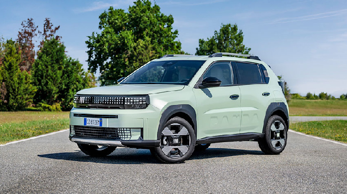 Fiat Grande Panda вернулся к традиционному бензиновому ДВС с МКП