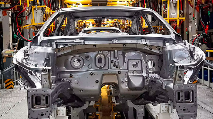 «Автотор» обещает выпустить более дешевый аналог электромобиля «Тесла» в 2023 году