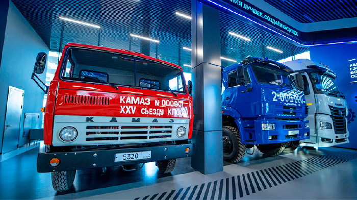КАМАЗ отметил 50-летие выпуска первого грузового автомобиля