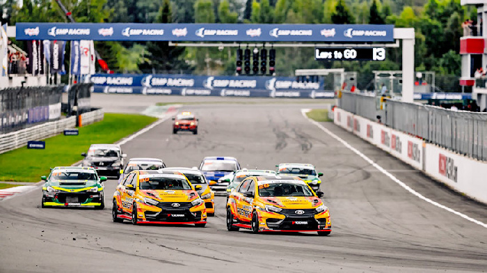 Команда LADA Sport ROSNEFT завоевала пять трофеев на пятом этапе Российской серии кольцевых гонок