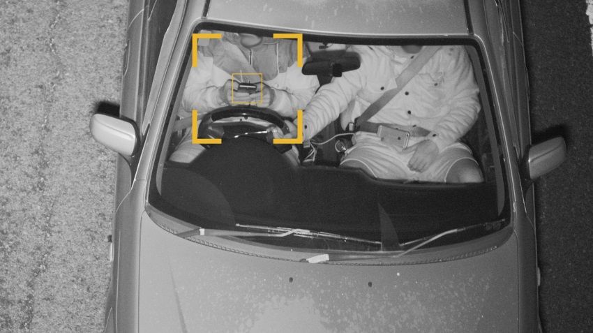 Камеры научились следить за использованием телефона во время вождения