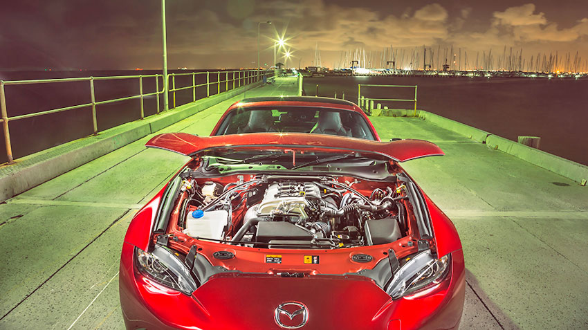 Mazda назвала электрификацию несовместимой с классическим родстером MX-5