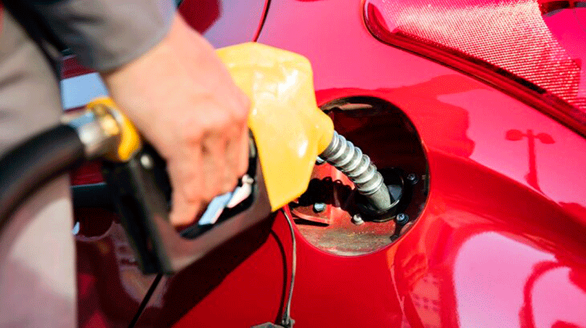 Бензин может дорожать на АЗС быстрее инфляции