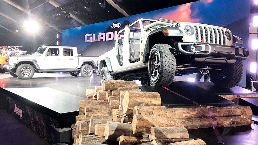 Пикап Jeep® Gladiator 2020 года официально явился миру в Лос-Анжелесе
