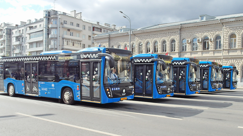 КАМАЗ поставит в Москву свыше полутысячи дизельных автобусов НефАЗ