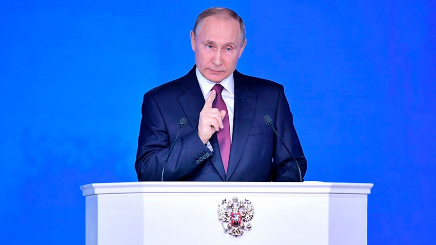 Президент Путин призвал активнее развивать транспорт на газомоторном топливе