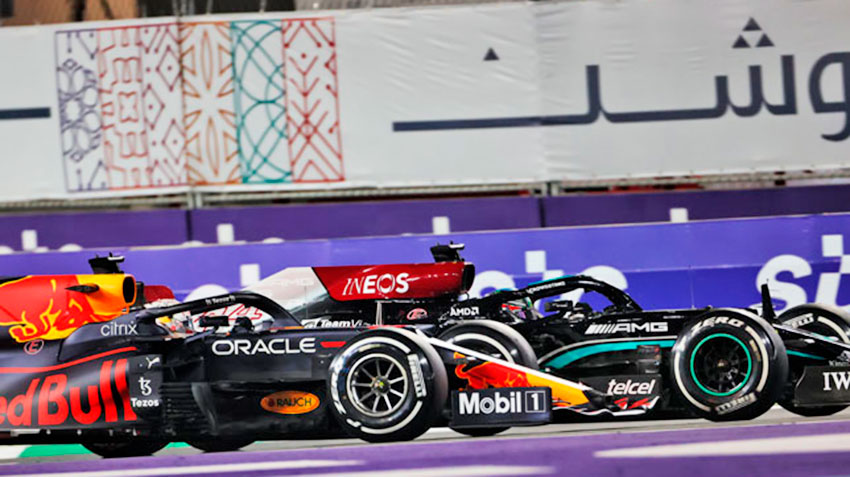 Льюис Хэмилтон догнал Макса Ферстаппена по очкам на Гран При Саудовской Аравии