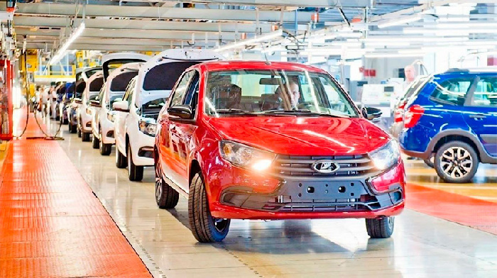 ВАЗ переносит сборку LADA Granta на линию NIVA для расширения производства LADA Iskra