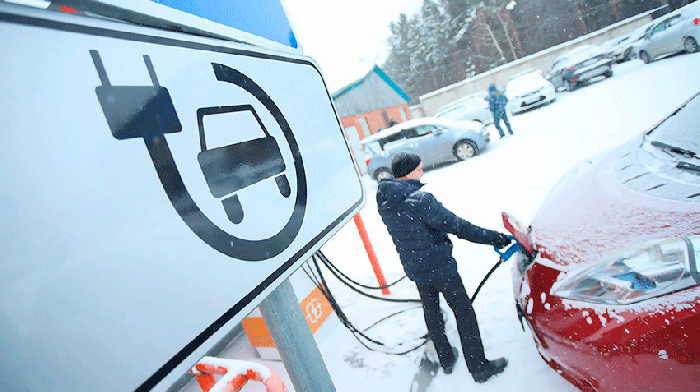 Российская зарядная сеть для электромобилей в 2023 году выросла более чем вдвое