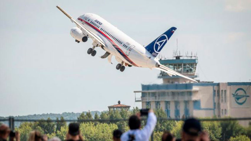 ОАК и HAL подписали соглашение о локализации производства российского SJ100 в Индии  с 2029 года