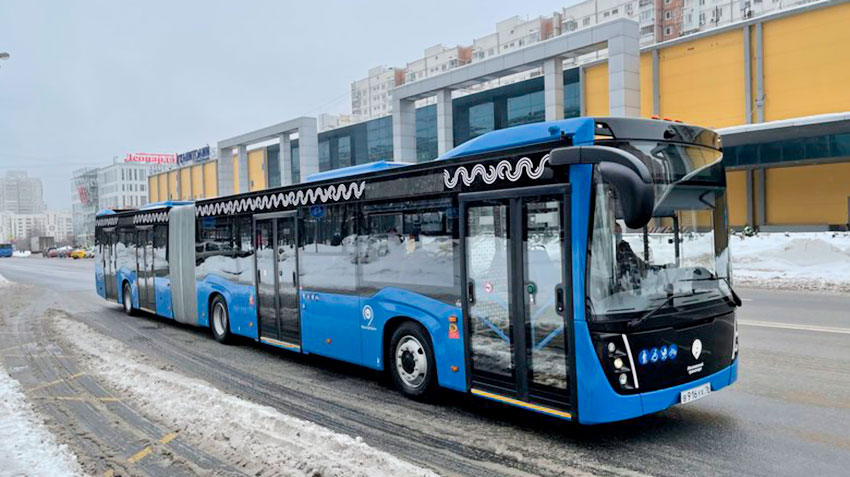 Москва продолжает испытывать электробус-гармошку