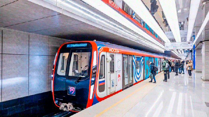 Поезд «Москва-2024» вышел на зеленую ветку столичного метро