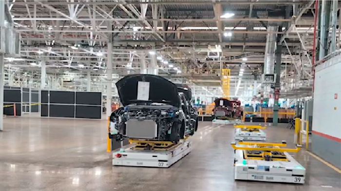 Гигантский завод Toyota в Кентукки близок к мечте мирового автопрома о сверхгибкой сборочной линии