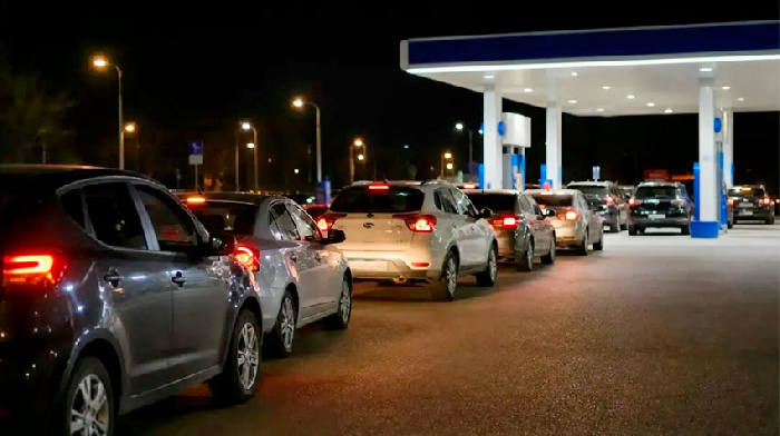 Вторая волна топливного кризиса в столице оказалась гораздо серьезнее первой