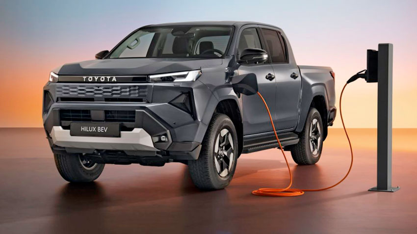 Toyota показала на SEMA'25 пикап на водороде, а в Таиланде запускает пикап на батарейках
