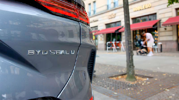 BYD все увереннее занимает место #1 производителя и продавца электромобилей и гибридов в мире