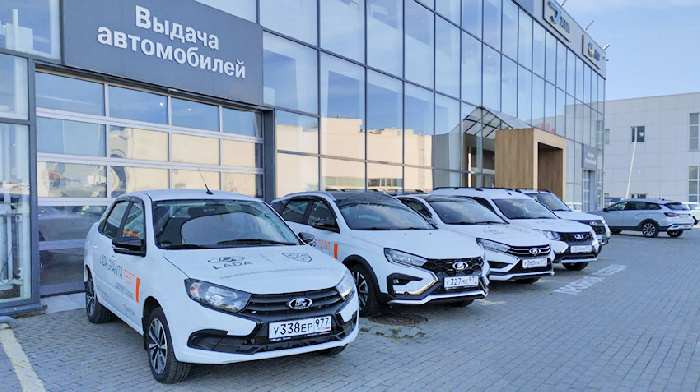 Рынок новых легковых автомобилей в сентябре просел на 18%