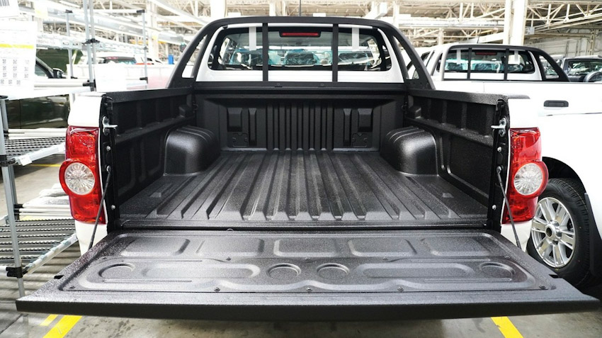 Пикапы Sollers и УАЗ получат защиту кузовов из поликарбамида