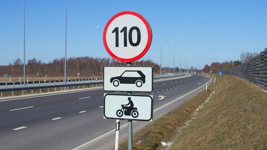 В Госдуме предложили повысить скорость на трассах до 100-110 км/ч