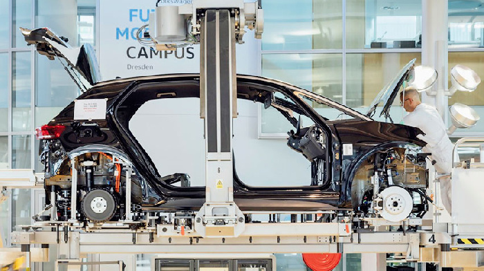 Европа начала ускоренно закрывать автомобильные заводы