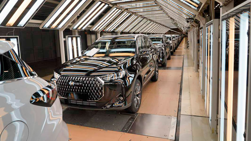 Российский легковой автопром в 2025 году просел на 12%