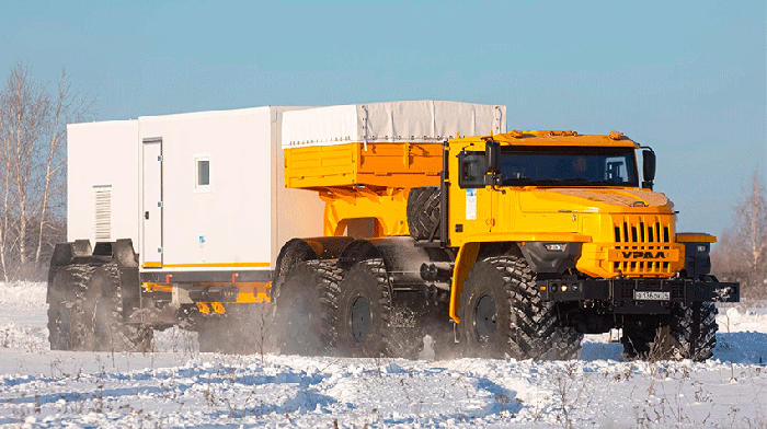 «Урал» создал арктический автопоезд с активным полуприцепом
