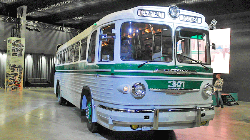 В Музее ГОН прошла презентация восстановленного советского междугородного автобуса ЗИЛ-127