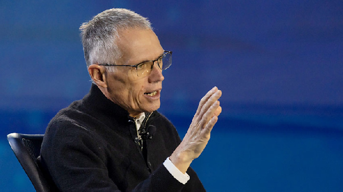 Бывший глава Stellantis предрекает мировому автопрому азиатское иго Бывший глава Stellantis предрекает мировому автопрому азиатское иго