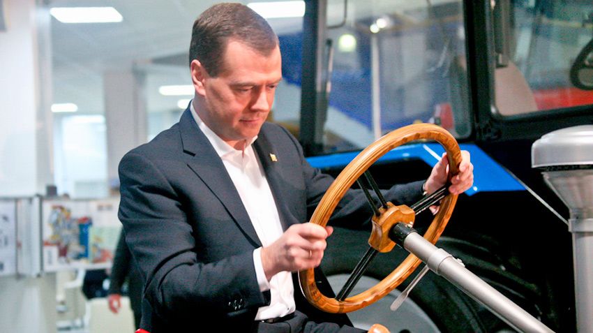 Медведев утвердил новые правила тюнинга автомобилей