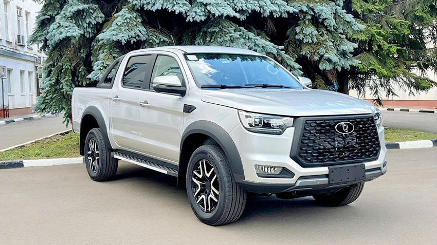 Пикап Sollers ST8 (СТ8) по просьбам клиентов получил бензиновый мотор в паре с «автоматом»
