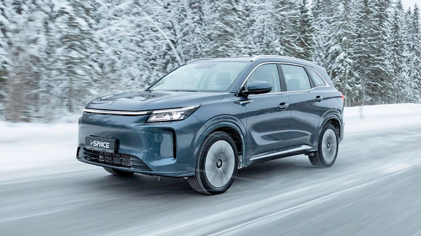 MAJOR начал торговать новым полноприводным гибридом Evolute i-SPACE