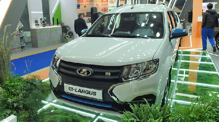 Производство российского электромобиля LADA e-Largus начато, но продажи пока буксуют