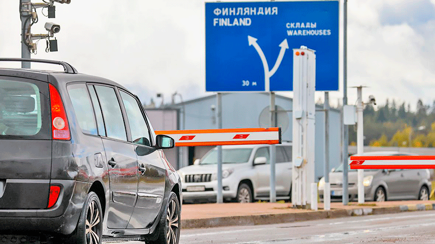 Россиянам не рекомендовали въезжать в страны Евросоюза с российскими номерами из-за угрозы конфискации машин