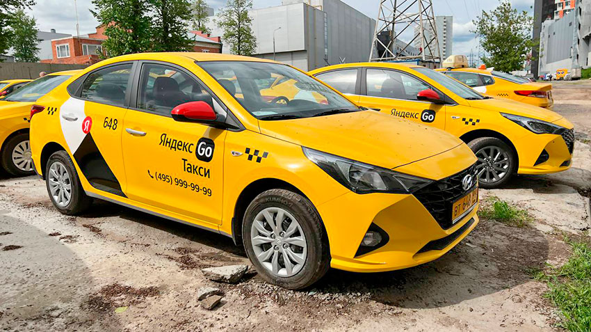 В российском парке такси корейские седаны Hyundai Solaris и Kia Rio занимают 2/5