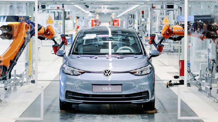 Концерн Volkswagen Group на грани срыва планов по электромобилям